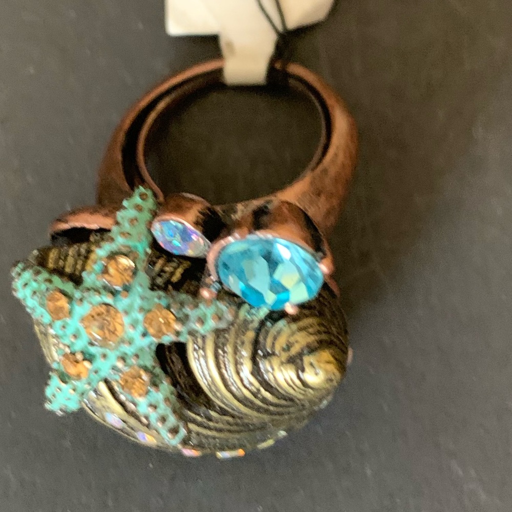 Brass Tone Shell/Starfish Ring